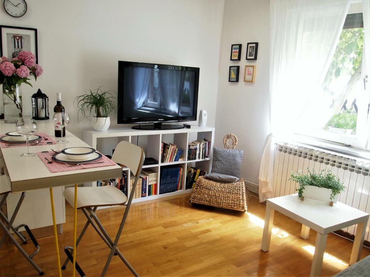 Apartment Chic *